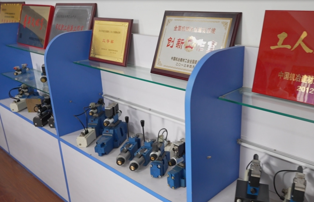 Studio Inovasi Katup Hidraulik Huade Hydraulic